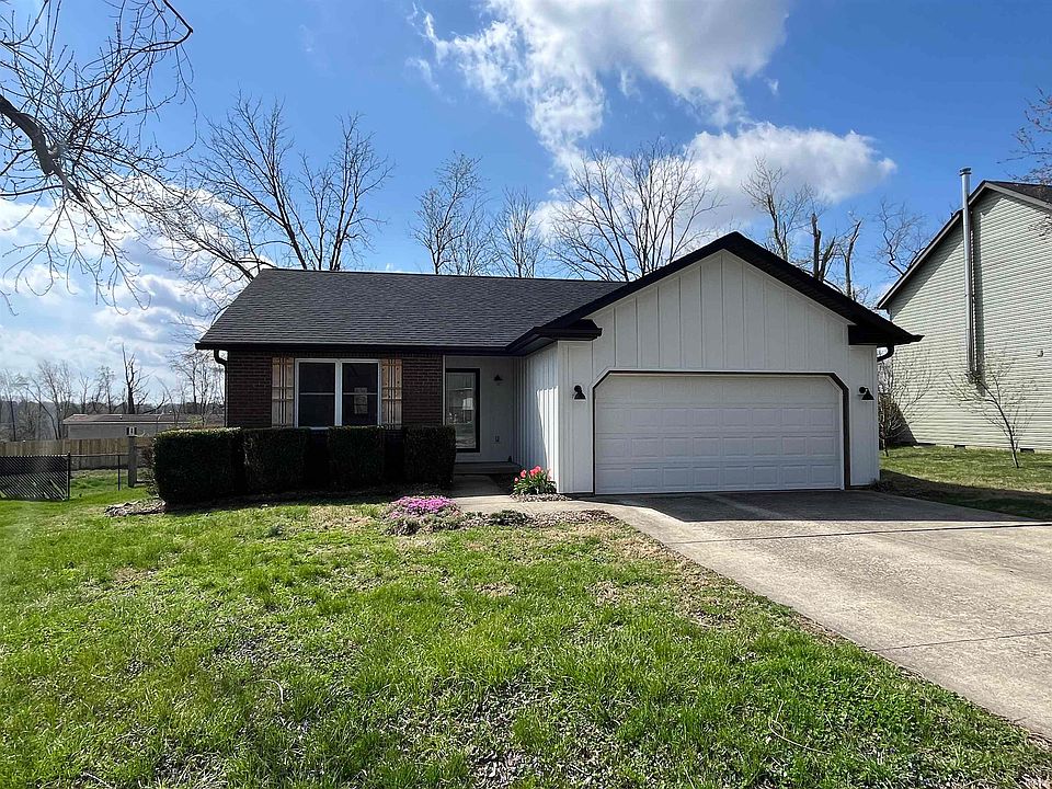 1st image of 336 E Cardinal Glen Dr