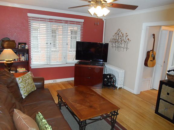 5th image of 955 N Washington St APT 4