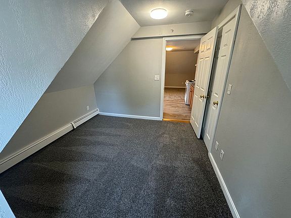 4th image of 23-25 Blaine Ave #5