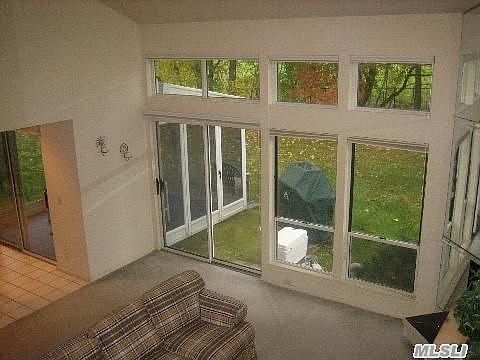 2nd image of 3 Lakeview Dr #1