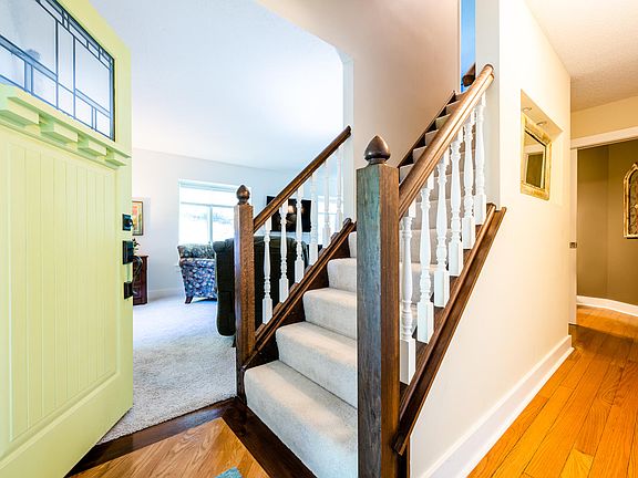 5th image of 2961 E Windsor Dr
