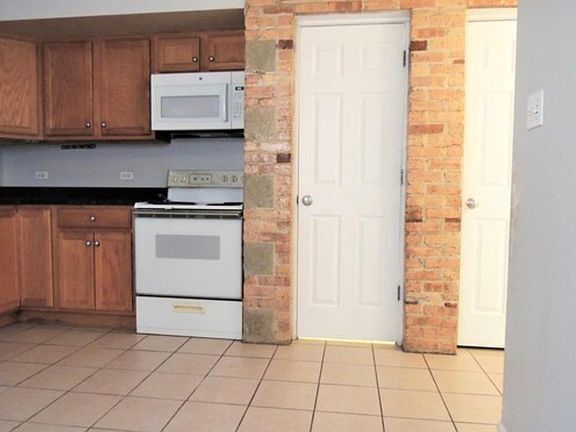 4th image of 6120 3/4 N Kenmore Ave #Ge