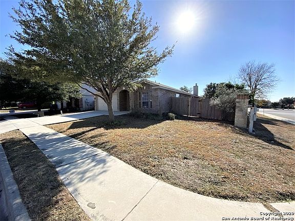 3rd image of 165 Crane Crest Dr