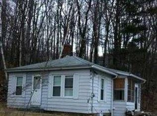 28 Dawson Rd, Worcester, MA 01602