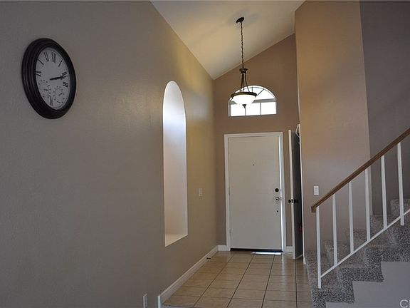 3rd image of 7891 Linares Ave