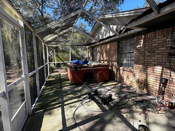 2nd image of 260 Yacht Club Dr