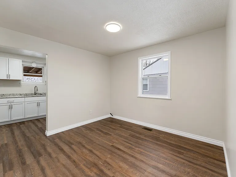 1330 Beverly Rd — Photo 6
