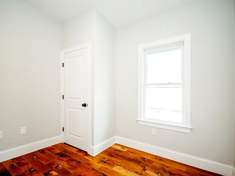205 Marion St #3 — Photo 9