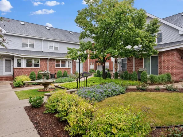 2584 North Farwell AVENUE #5, Milwaukee, WI 53211