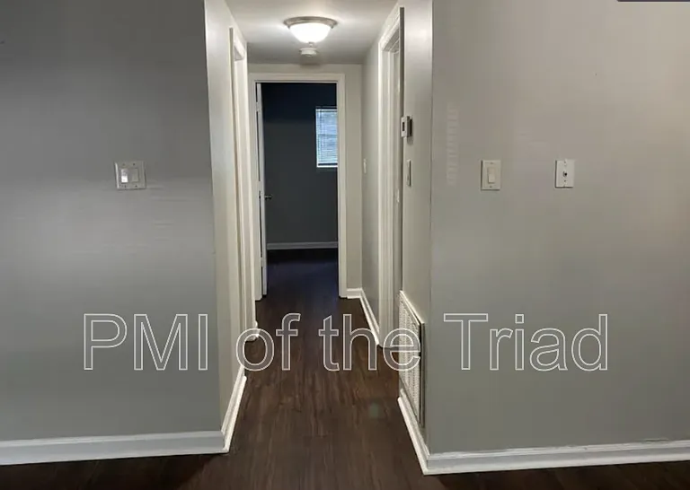 1600 Oak Croft Ct #C — Photo 5