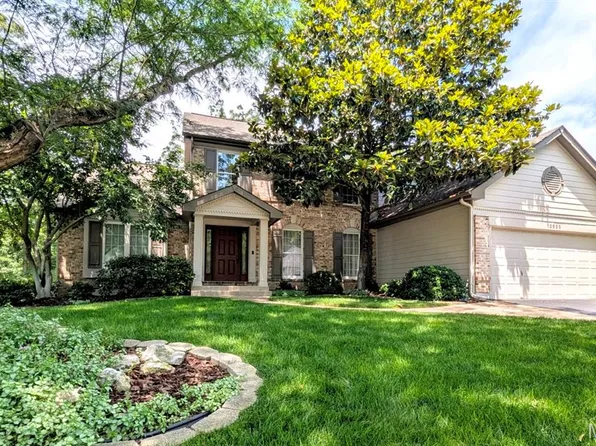 12933 Walnutway Ter, Saint Louis, MO 63146