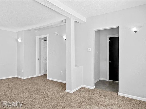 2nd image of 202 Haltiner St