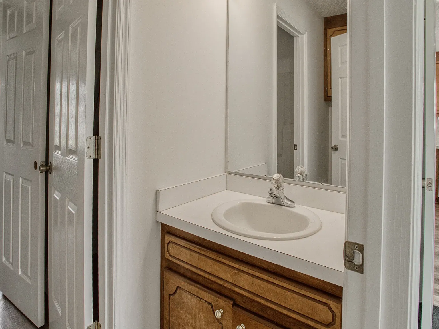 2 bed, 1.5 bath, 1150 sqft, $1,200 — Photo 3