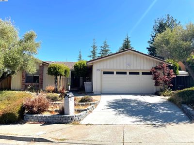 27048 Columbia Ct, Hayward, CA, 94542