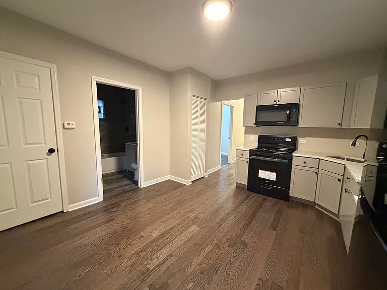 8744 S Saginaw Ave #1 — Photo 5