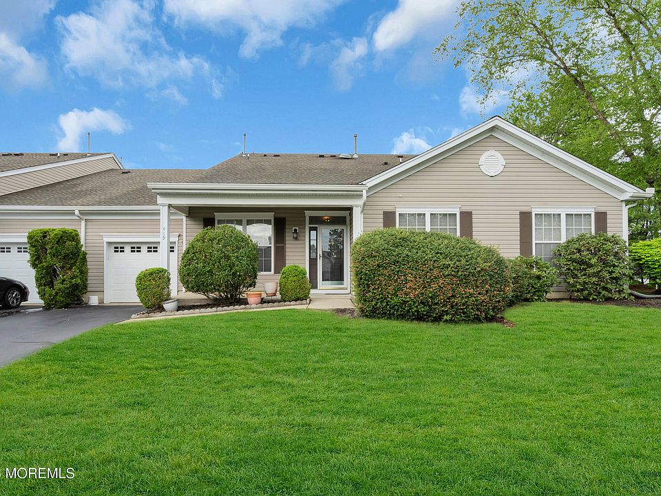 1st image of 419 Spring Meadow Drive