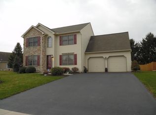 1 Lantern Ln, Palmyra, PA 17078