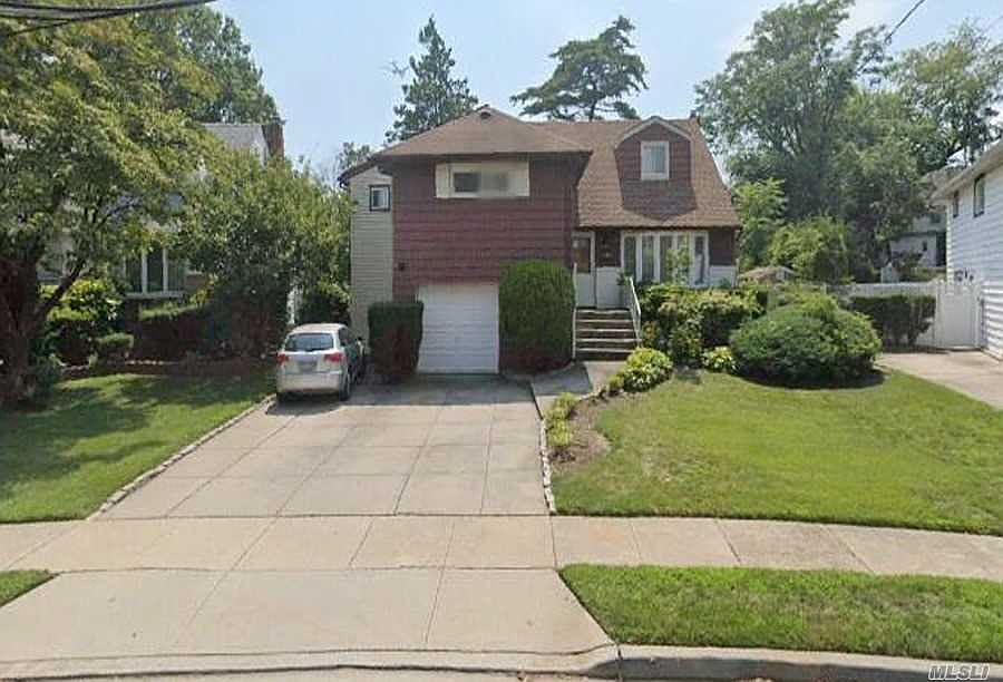 1st image of 126 Joan Ct