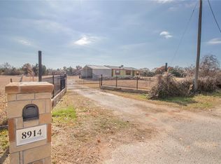 8914 S Teka Ct, Granbury, TX 76048