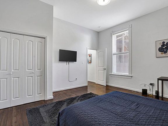 3rd image of 3831 Nebraska Ave