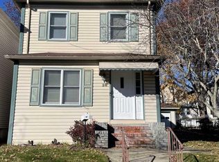 28 Grove St, Rutherford, NJ 07070