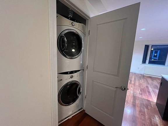3rd image of 83-30 Kew Gardens Rd #Pha