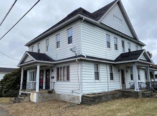 701 Maple St, Old Forge, PA 18518