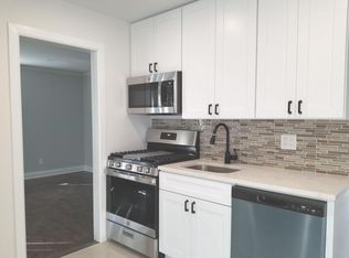 39 Princeton St, Valley Stream, NY 11580