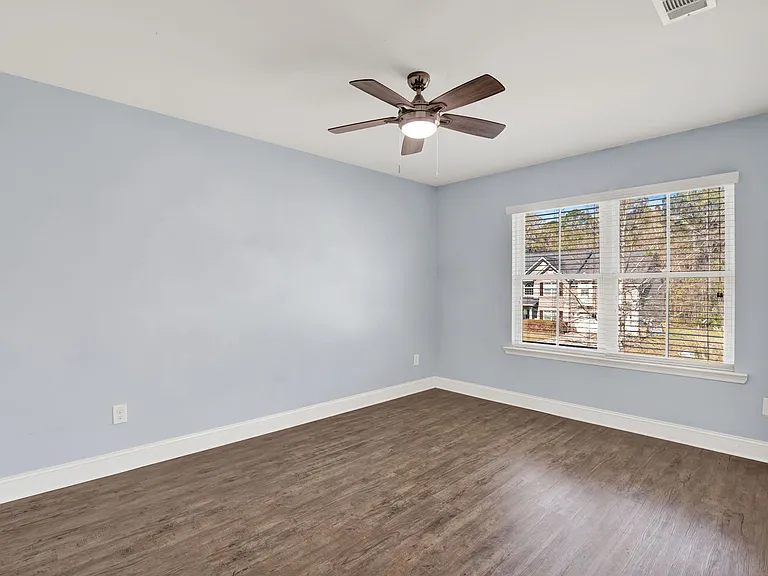135 Bowridge Dr — Photo 24