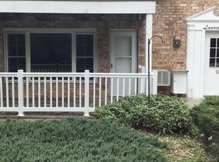 524 Laurel Lake Rd APT 1, Mequon, WI 53092