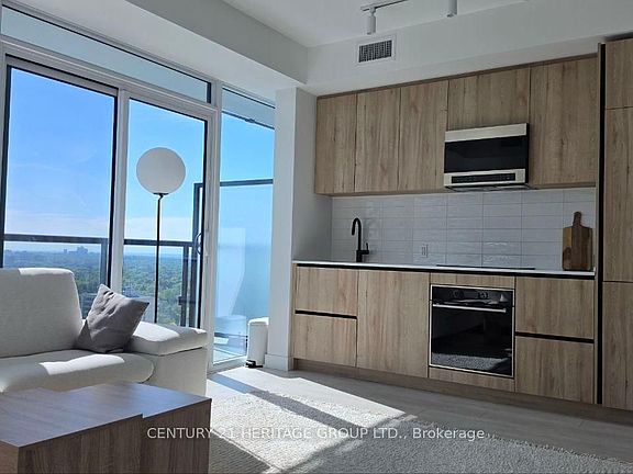 4th image of 127 Broadway Ave S #2611