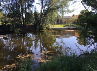 207 SE 23rd Ter, Cape Coral, FL 33990