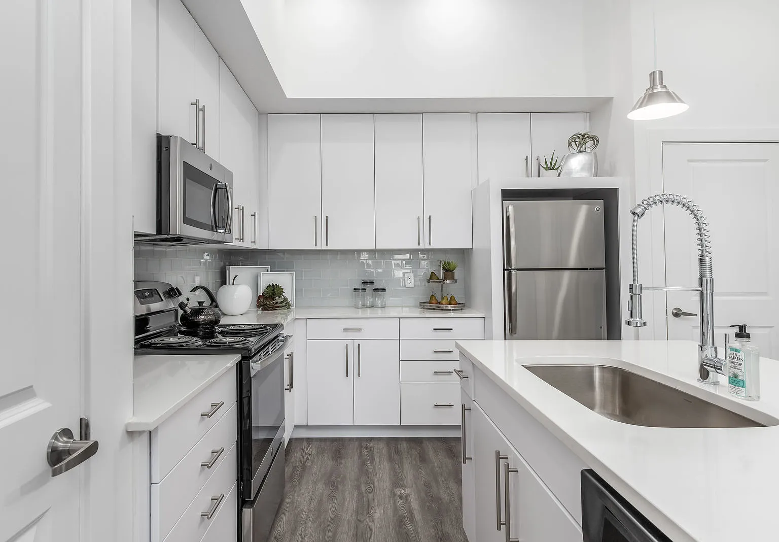 Rockpoint Apartments — Photo 4