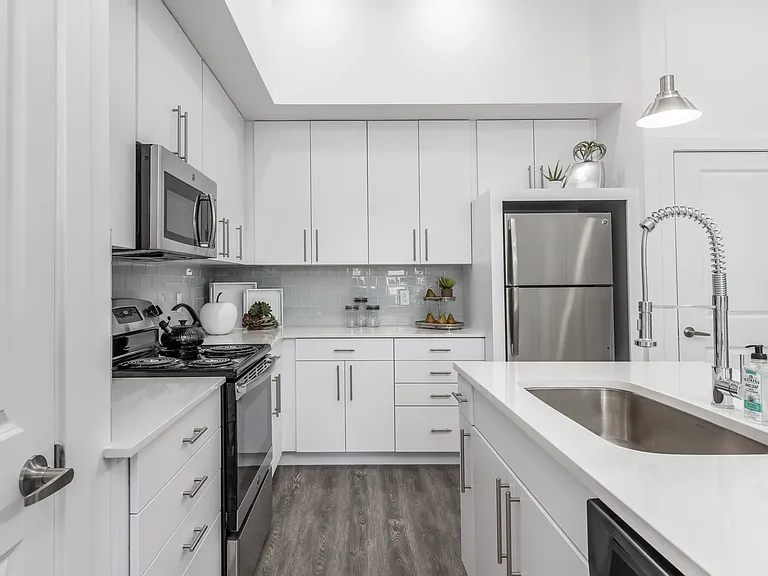 Rockpoint Apartments — Photo 4