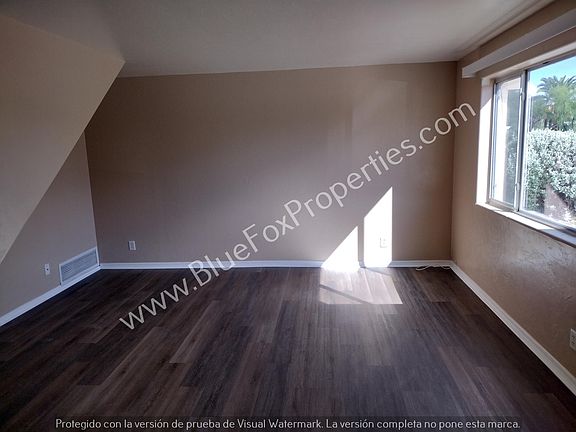 4th image of 904 N Desert Ave APT D
