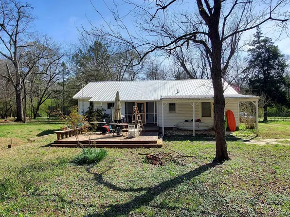 681 Dairyland Rd, Sylacauga, AL 35150