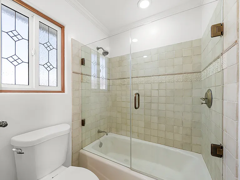 5830 Mott St — Photo 28