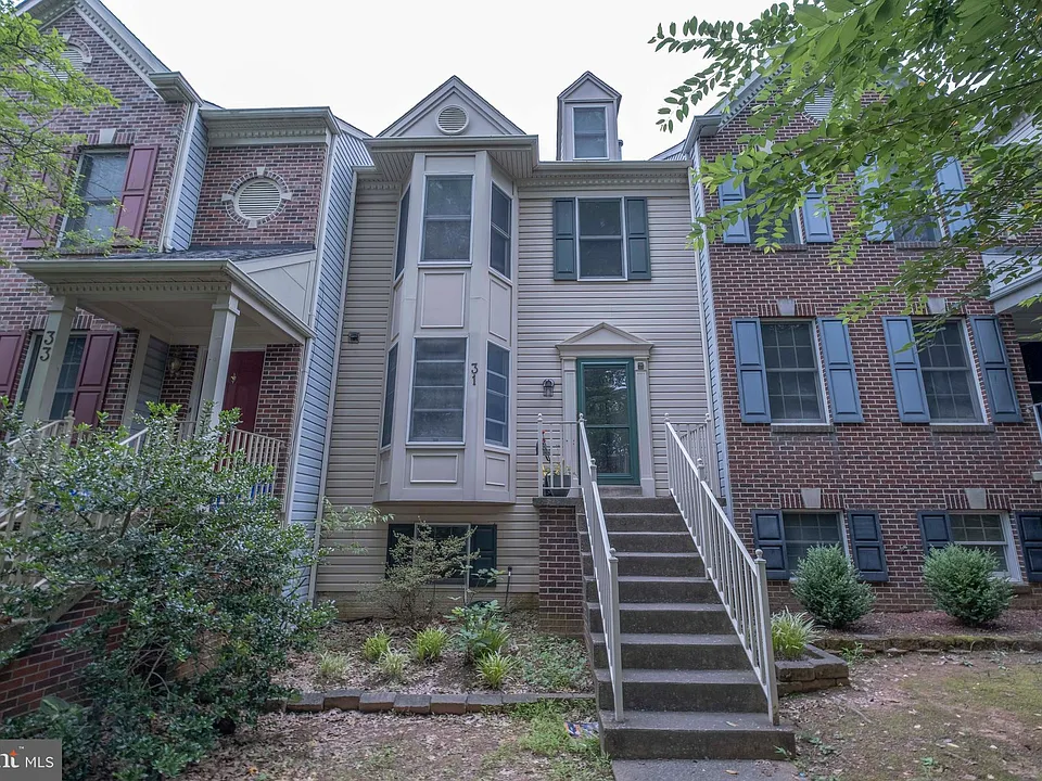 31 Steeple Ct