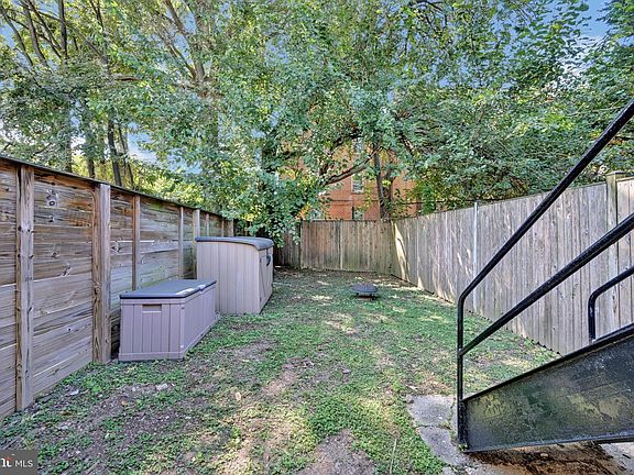 3rd image of 126 O St SW