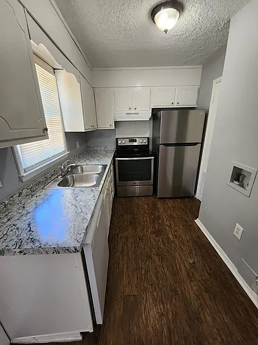6526 White Horse Rd Photo 1