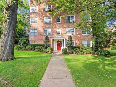 781 Palmer Road #3F, Bronxville, NY, 10708