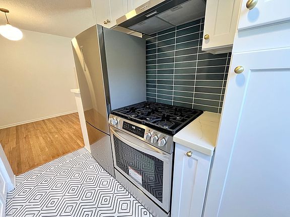 5th image of 1420 17th St APT 2