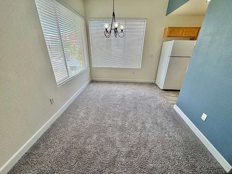 59 E Agate Ave #403 — Photo 3