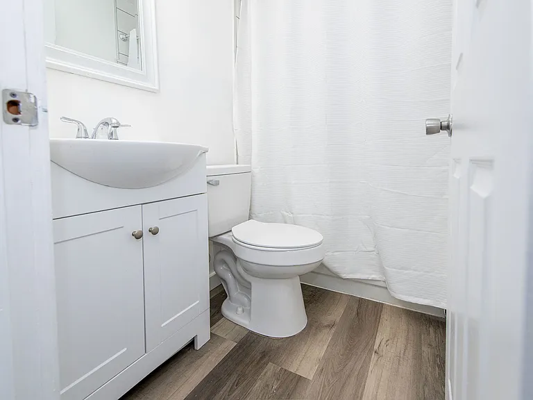 469 Olden Ave — Photo 26