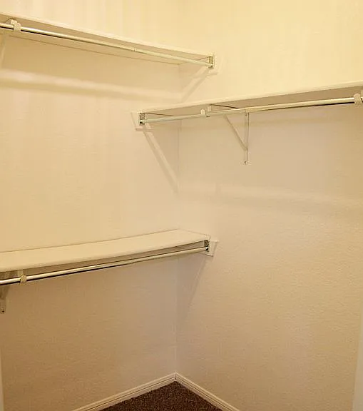 4902 Slate Ct — Photo 22