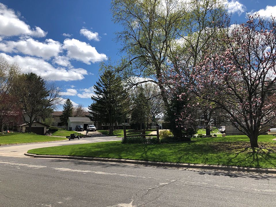 2nd image of 5211 Big Bow Ct