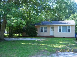 810 Juniper Dr, Fayetteville, NC 28304
