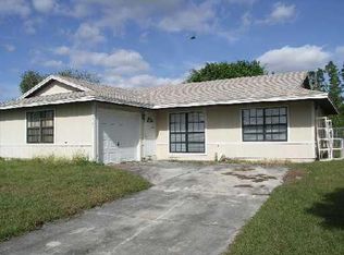1585 SW Tiskilwa Ave, Port Saint Lucie, FL 34953