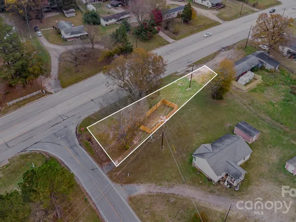 767 Pinckney Rd, Chester, SC 29706