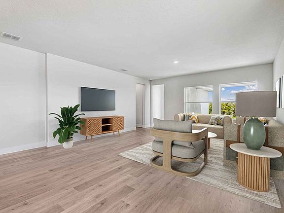 The Weidler - Family Room